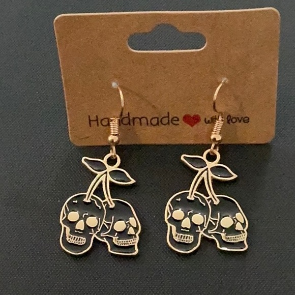 Handmade Halloween fashion earrings. - Picture 2 of 3
